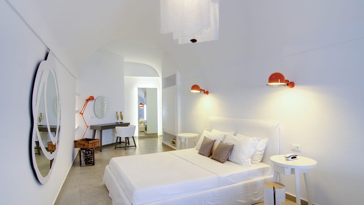 Pure Suite With Private Hot Tub & Caldera View